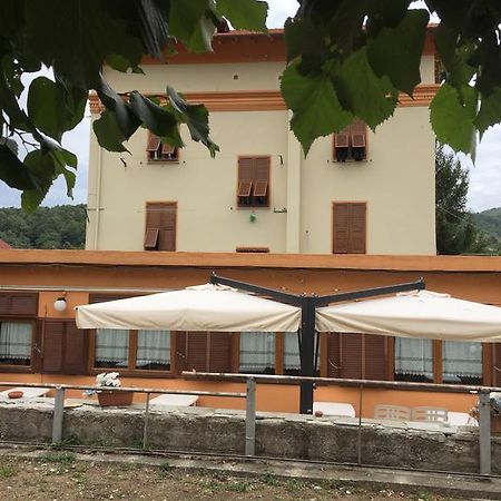 Albergo Chiara 사비그노네 외부 사진