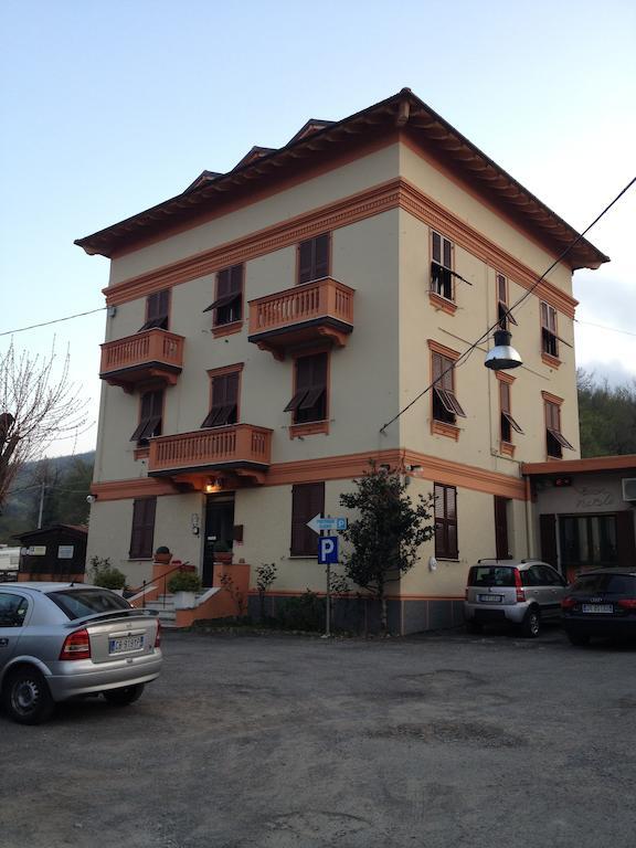 Albergo Chiara 사비그노네 외부 사진