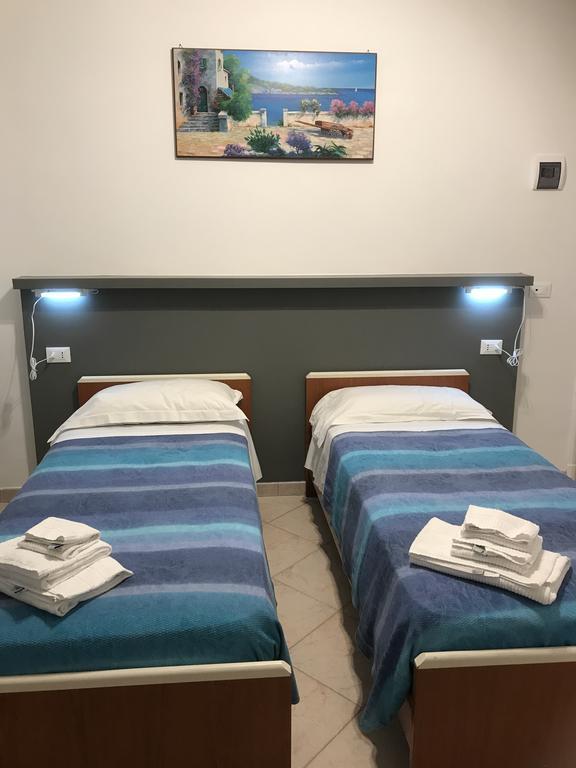 Albergo Chiara 사비그노네 외부 사진