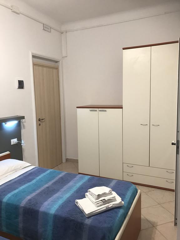 Albergo Chiara 사비그노네 외부 사진